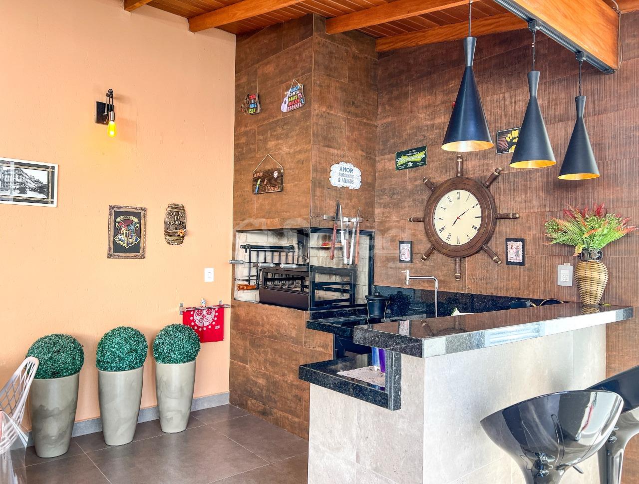 Casa em condomínio à venda no Condomínio Jardim das Palmeiras: 