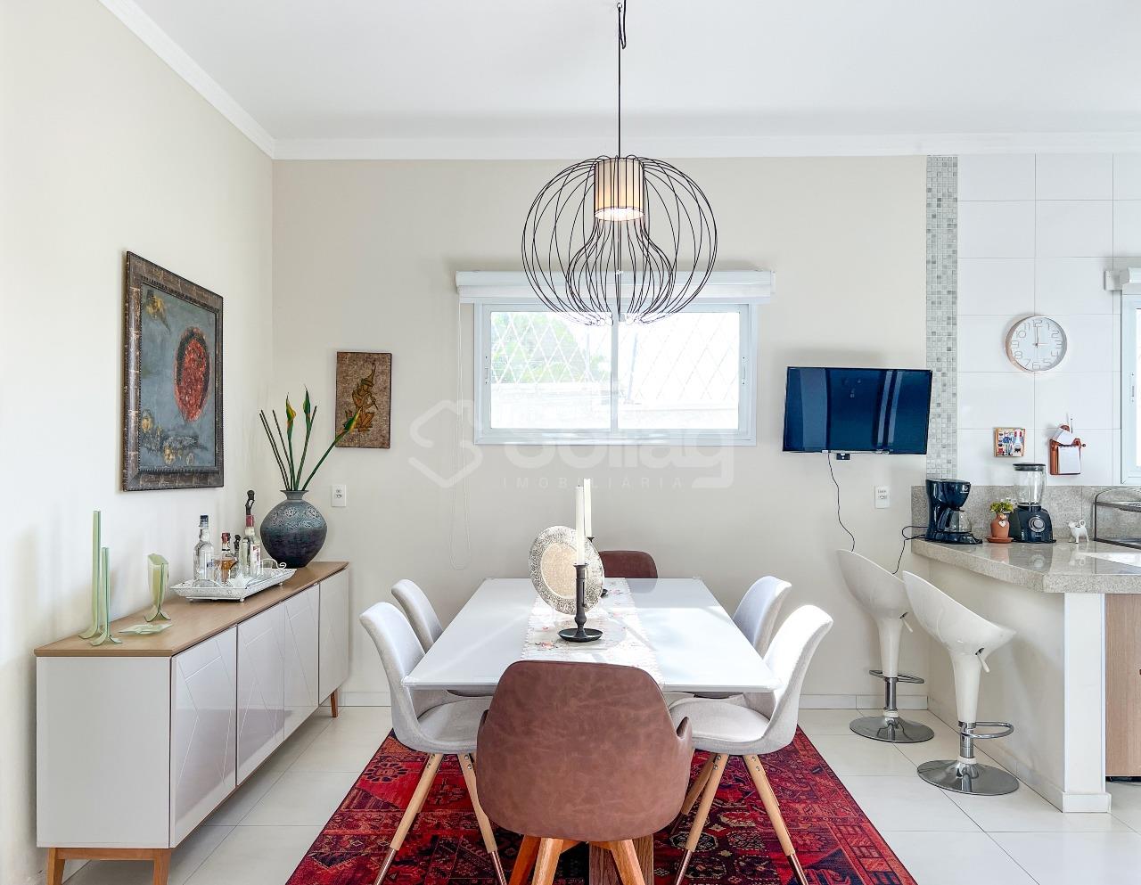 Casa em condomínio à venda no Condomínio Jardim das Palmeiras: 