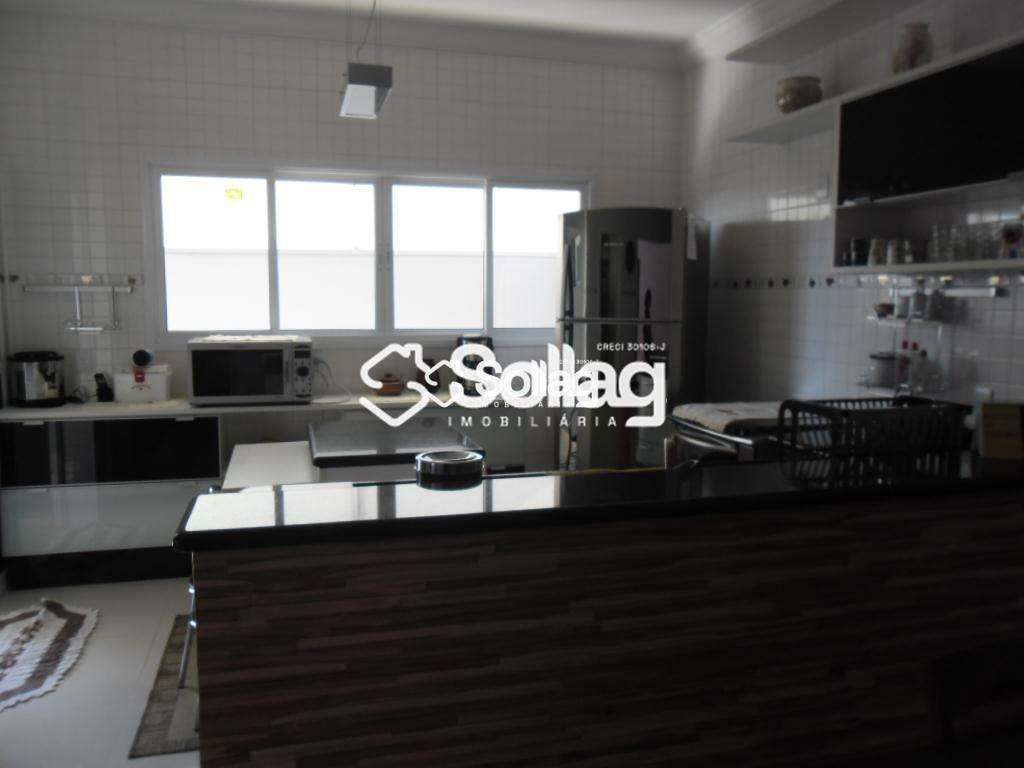 Casa em condomínio à venda no Condomínio Terras de São Francisco: imagens_58633506295000FF6218C4F5A46575668ECD3145B905D7A.JPG