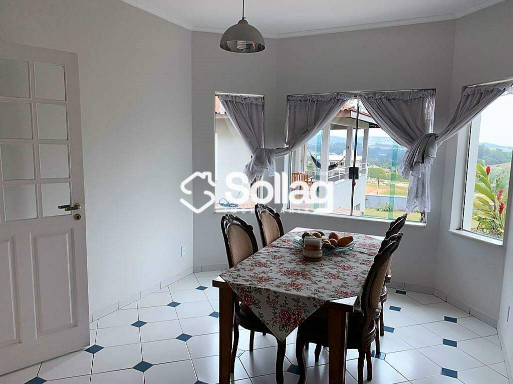 Casa em condomínio à venda no Condomínio Vila Hípica I: 