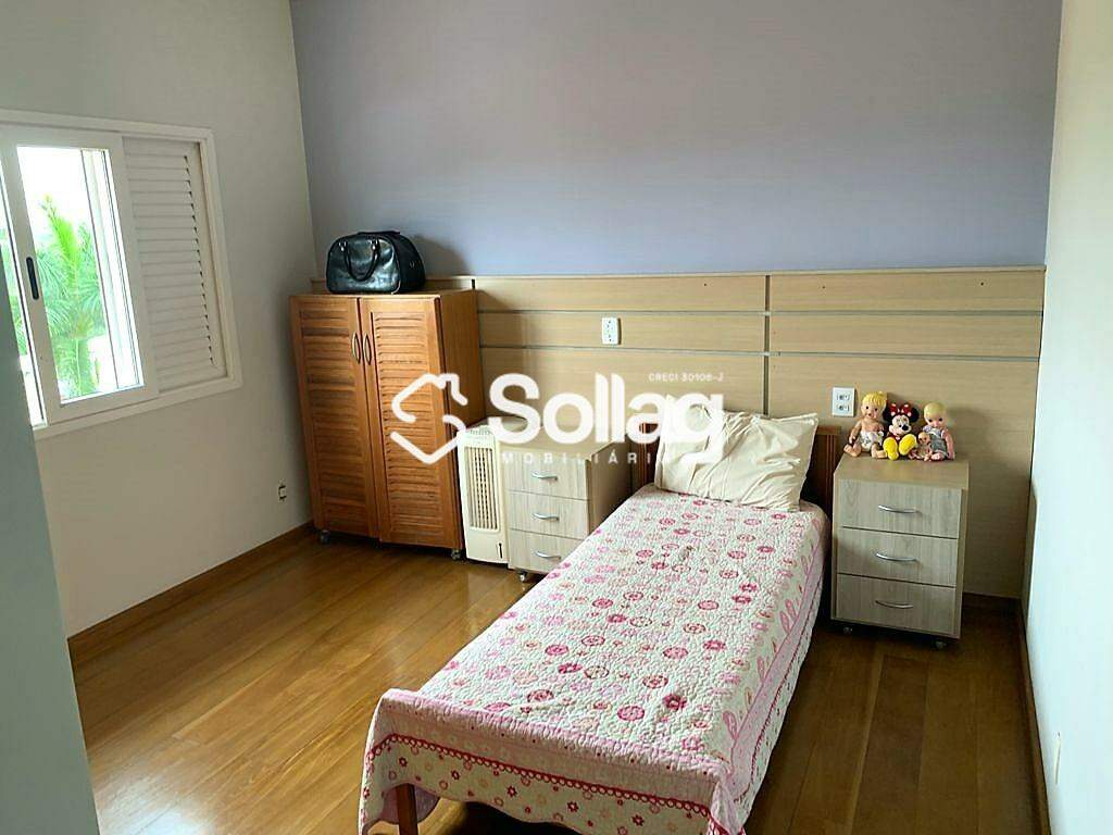 Casa em condomínio à venda no Condomínio Vila Hípica I: 