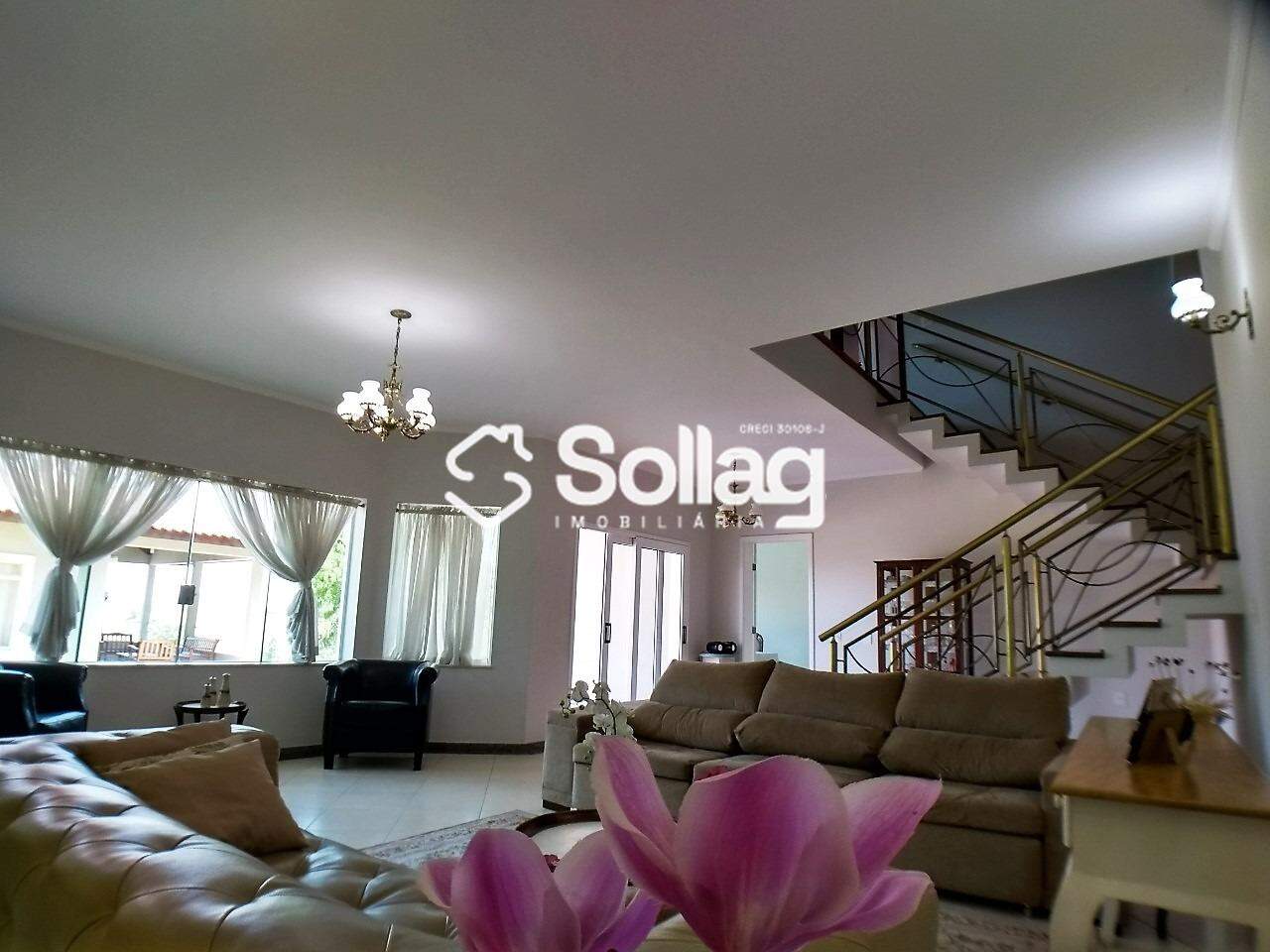 Casa em condomínio à venda no Condomínio Vila Hípica I: 