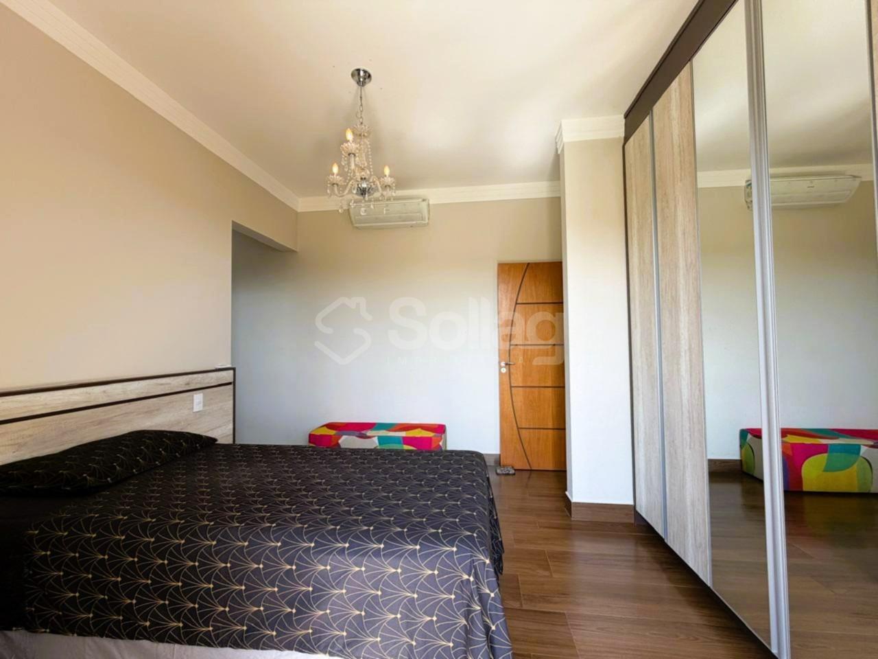 Casa em condomínio à venda no Condomínio Campo de Toscana: 