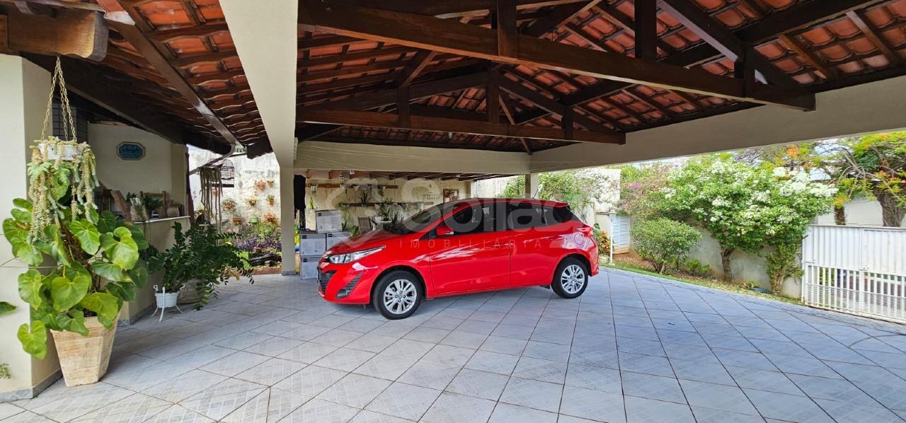 Casa em condomínio à venda no Condomínio Vista Alegre - Sede: