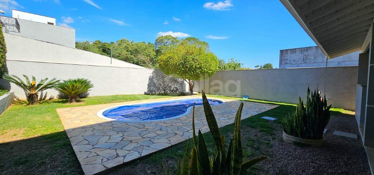 Casa em condomínio à venda no Condomínio Recanto dos Paturis: