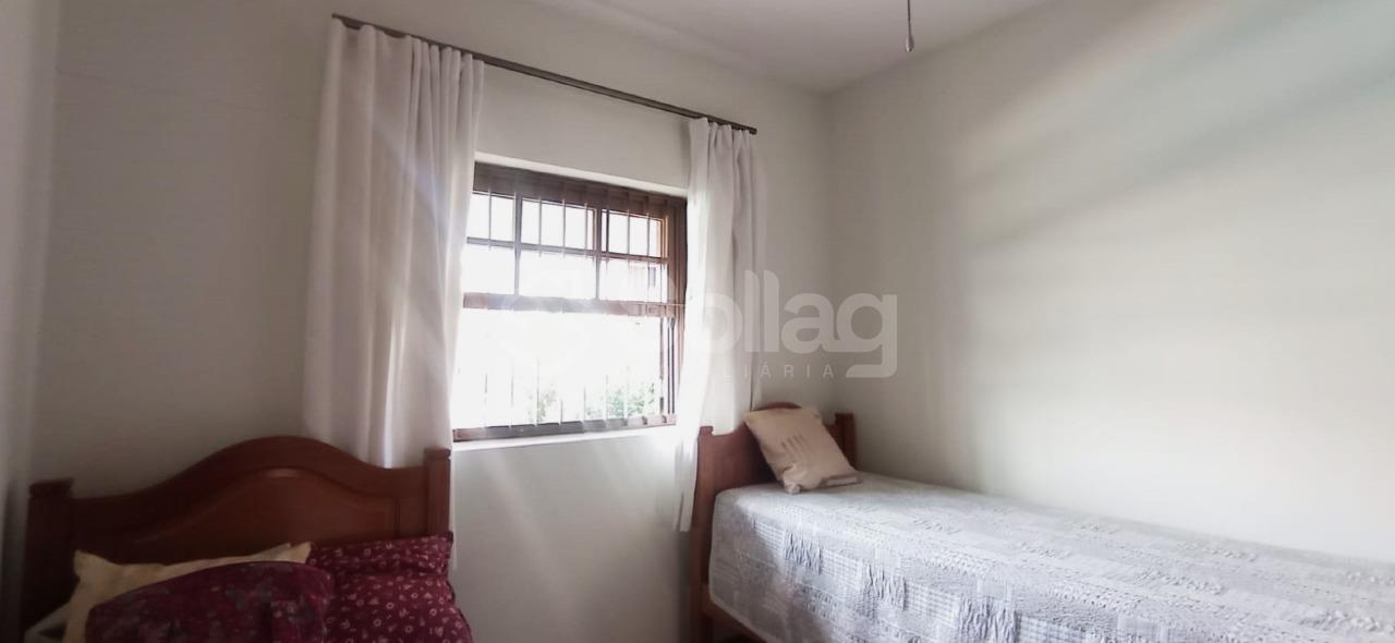 Casa à venda no Jardim Itália :