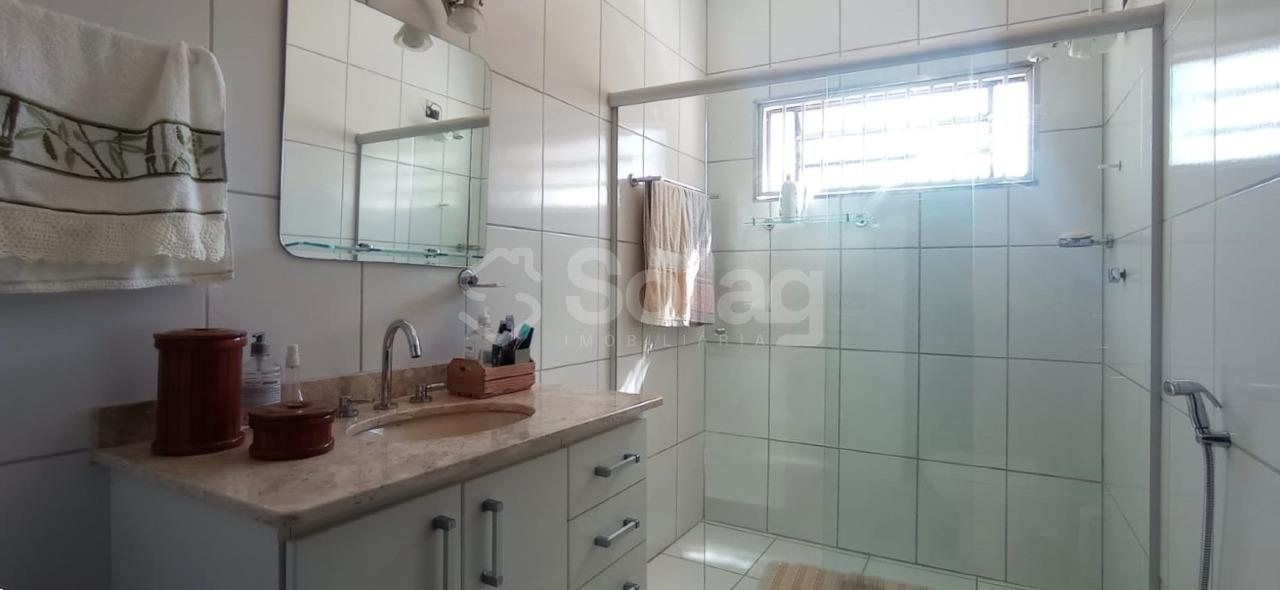 Casa à venda no Jardim Itália :