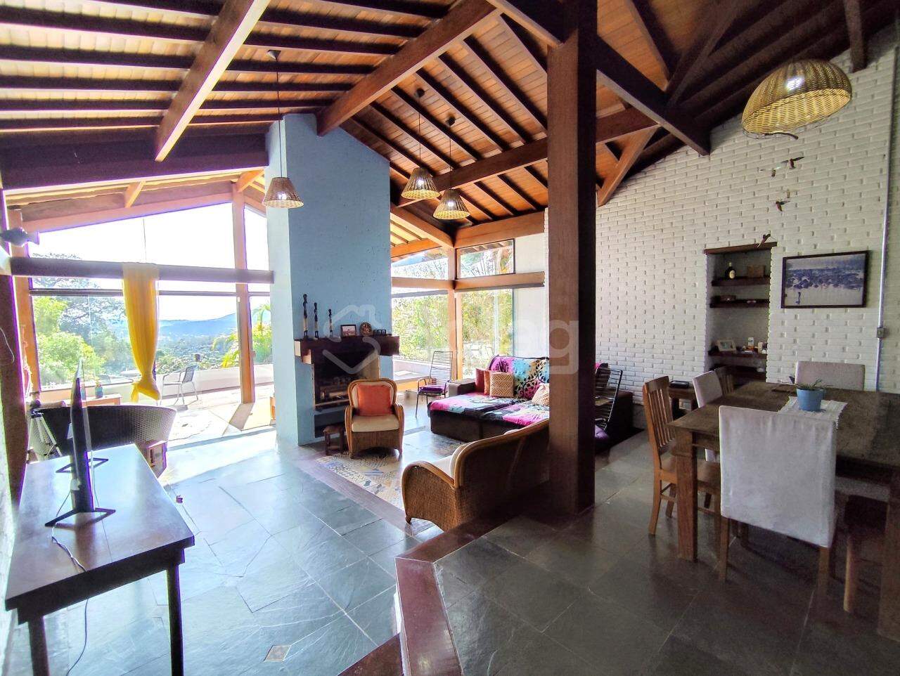 Casa à venda no Condomínio Vale da Santa Fé: 