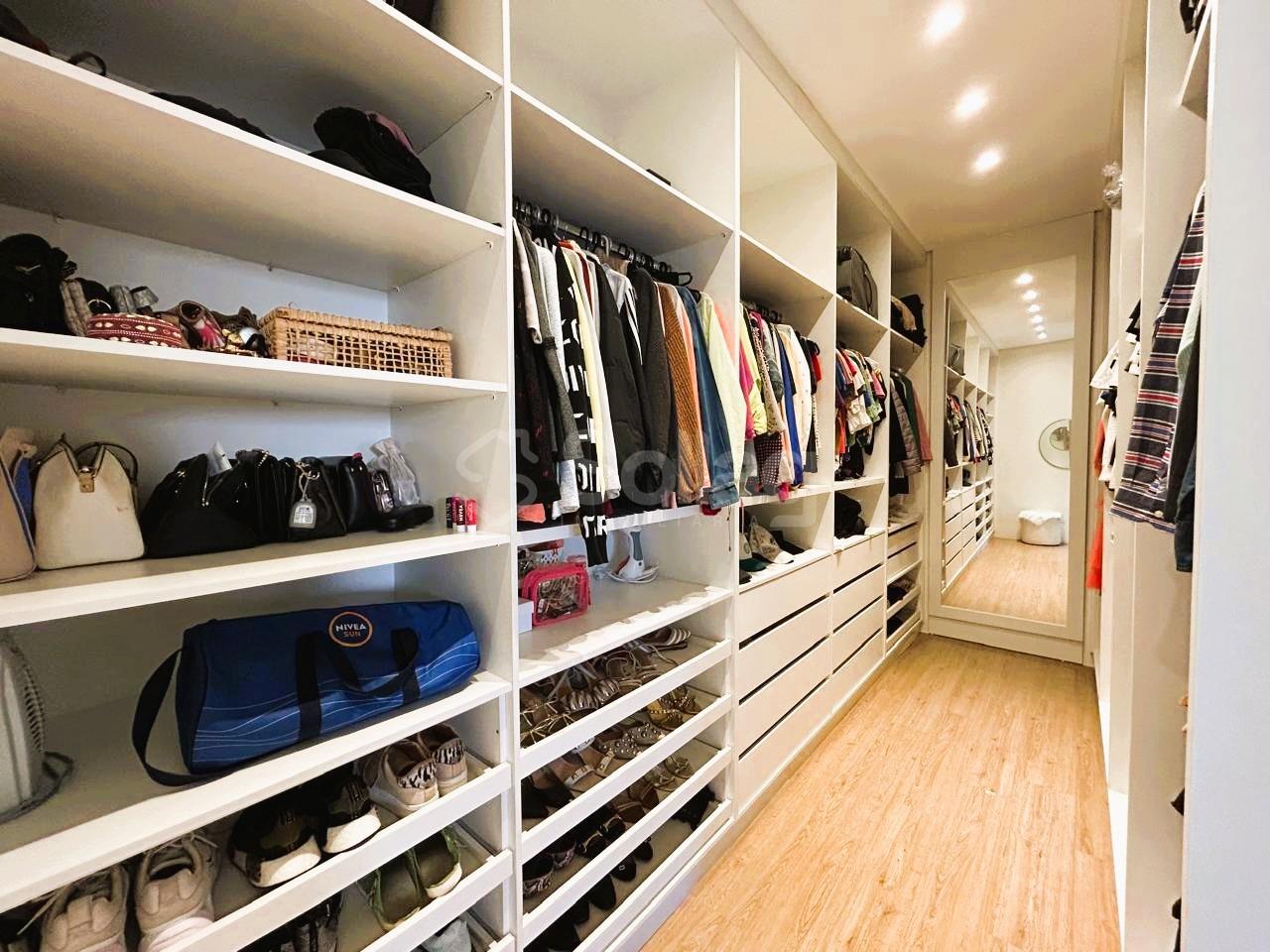 Casa em condomínio à venda no Condomínio Campo de Toscana: 