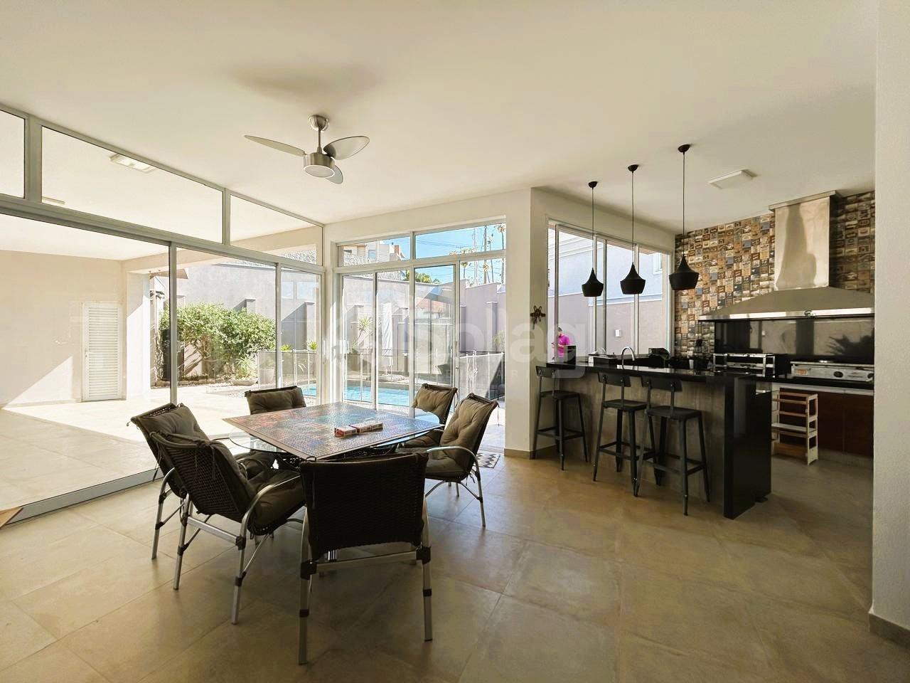 Casa em condomínio à venda no Condomínio Campo de Toscana: 