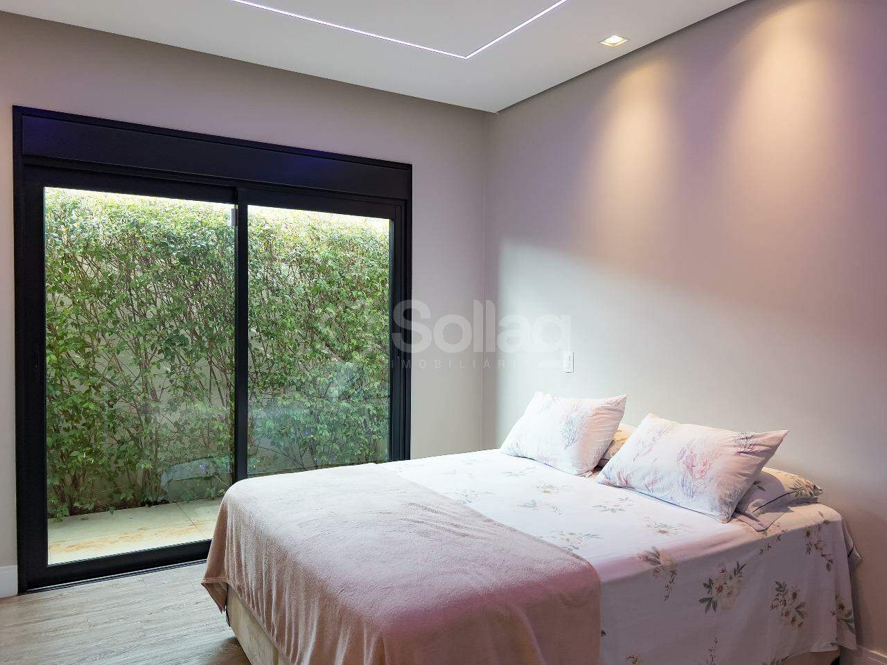 Casa em condomínio à venda no Condomínio Villa D`oro: 