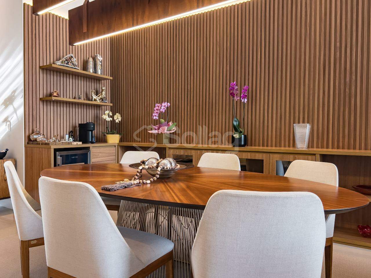 Casa em condomínio à venda no Condomínio Villa D`oro: 