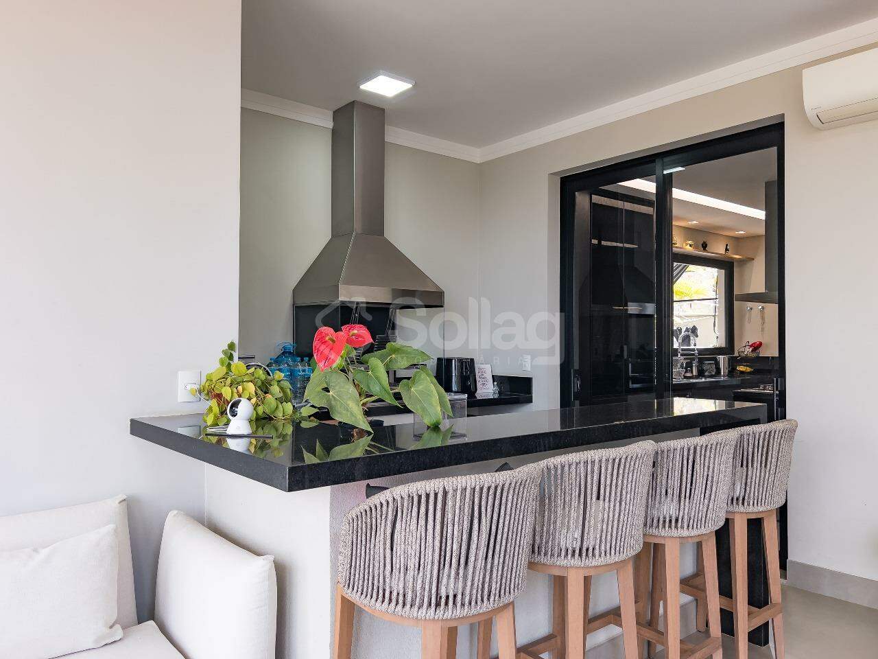 Casa em condomínio à venda no Condomínio Villa D`oro: 