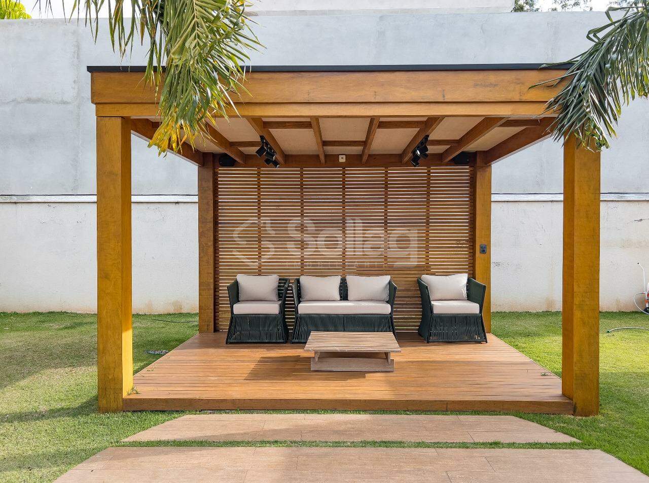 Casa em condomínio à venda no Condomínio Villa D`oro: 