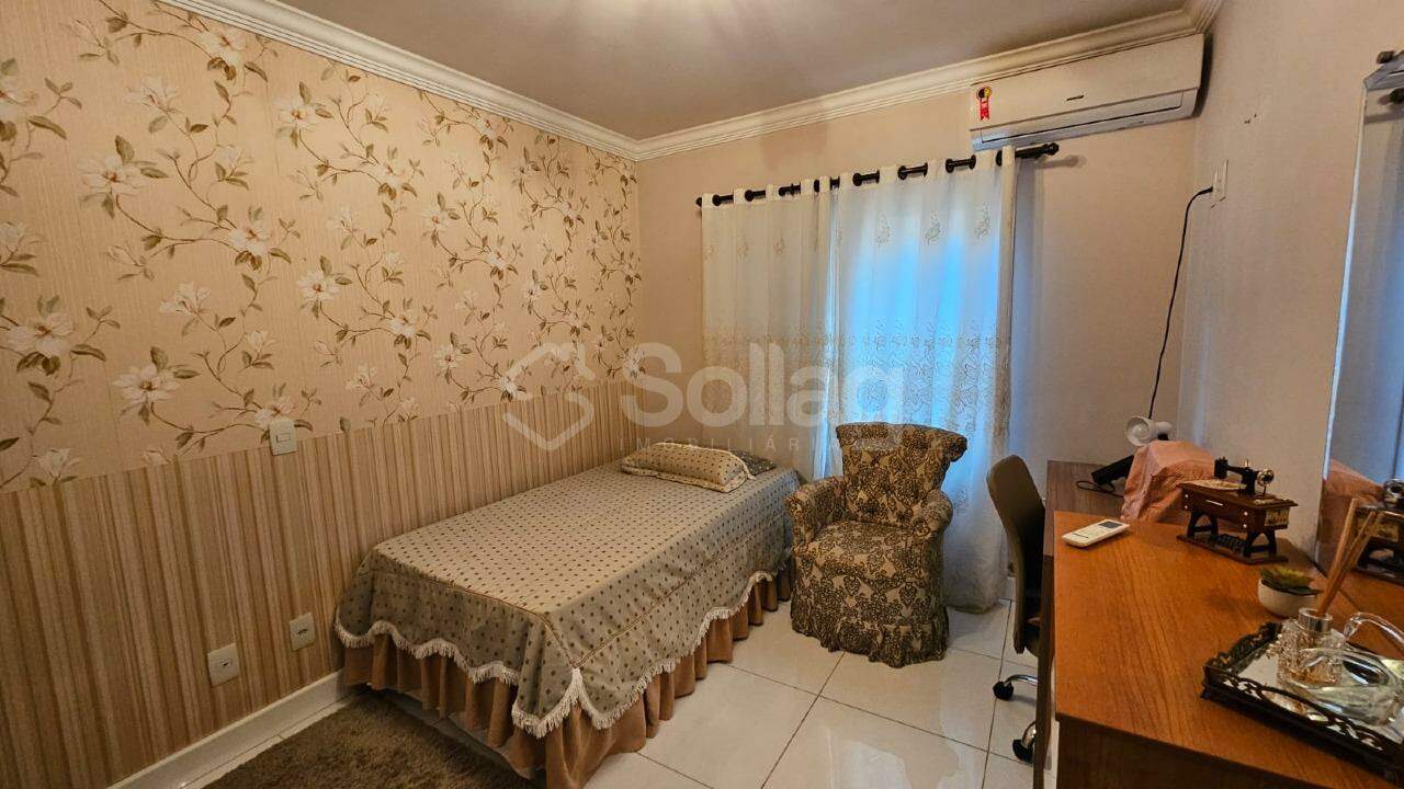 Casa em condomínio à venda no Condomínio Reserva dos Vinhedos: 