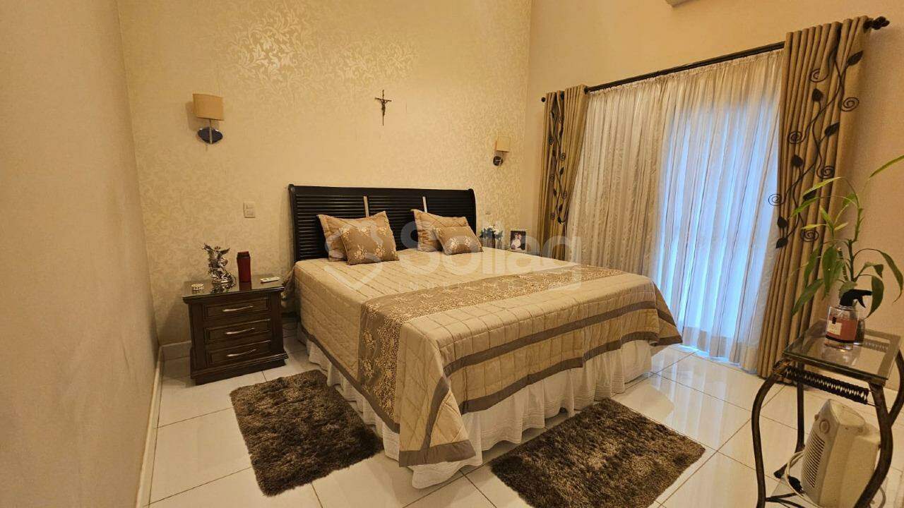 Casa em condomínio à venda no Condomínio Reserva dos Vinhedos: 