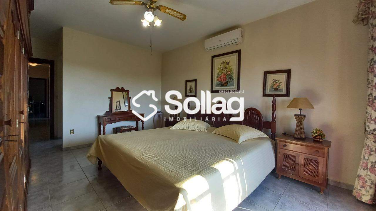 Casa em condomínio à venda no Condomínio Estância Marambaia: 