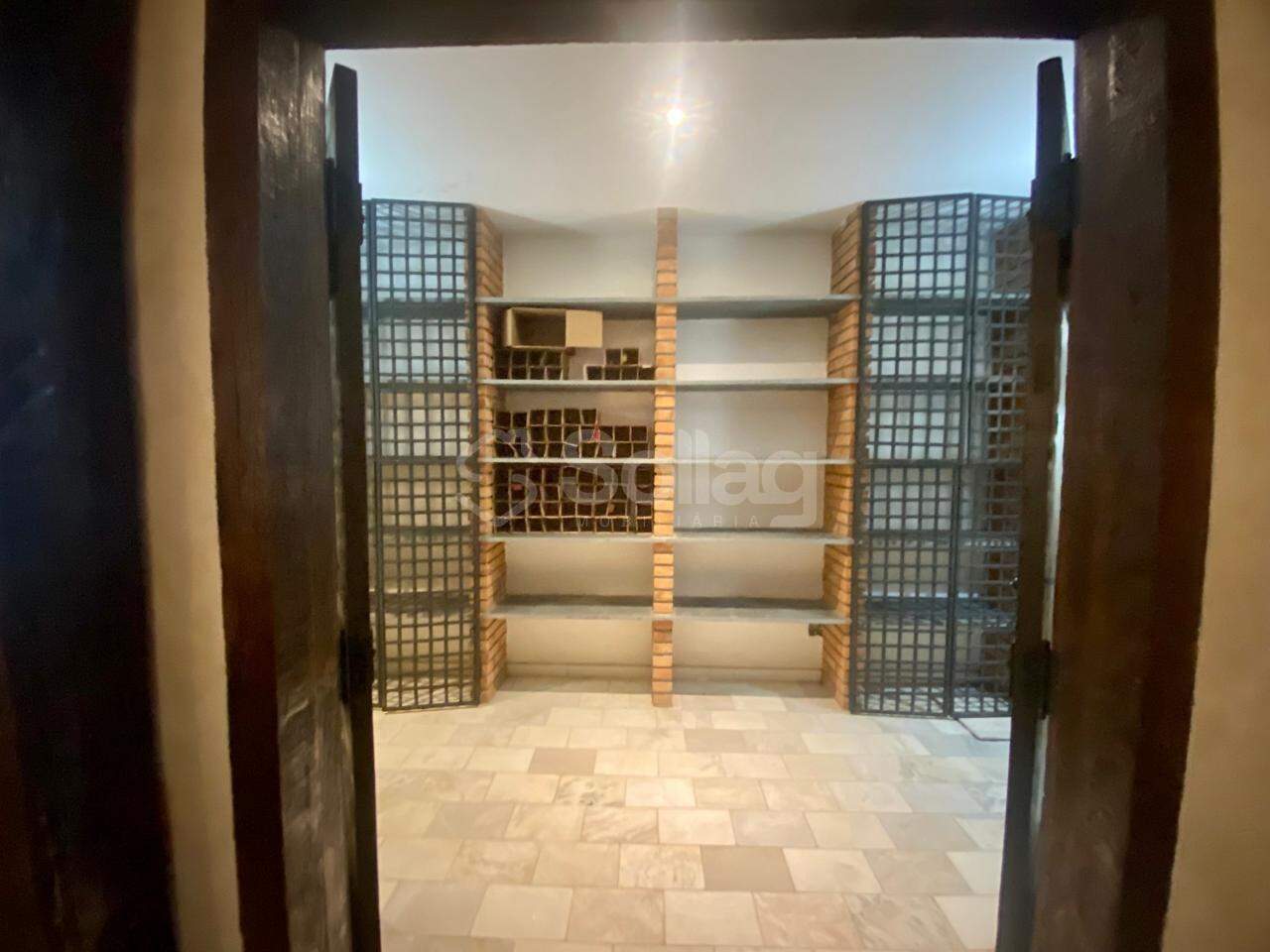 Casa em condomínio à venda no Condomínio Estância Marambaia: 