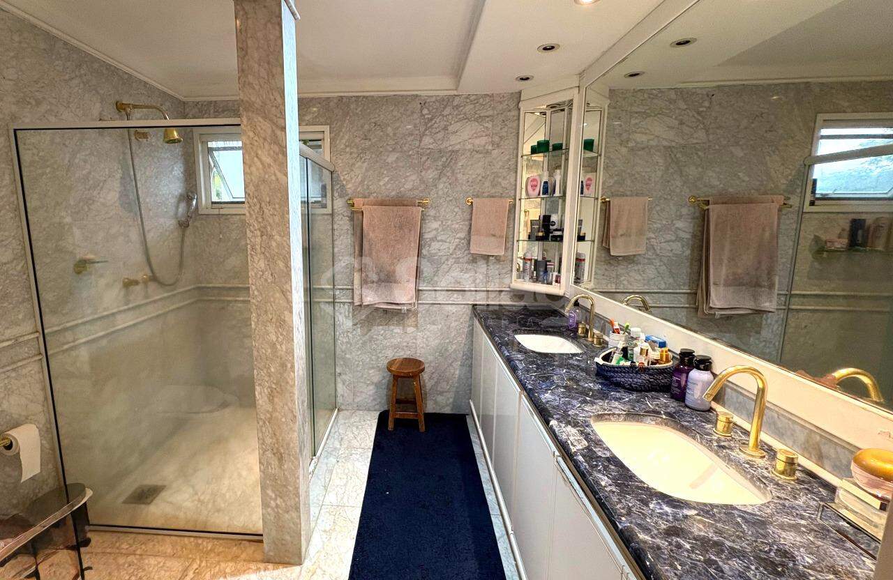Casa em condomínio à venda no Condomínio São Joaquim:
