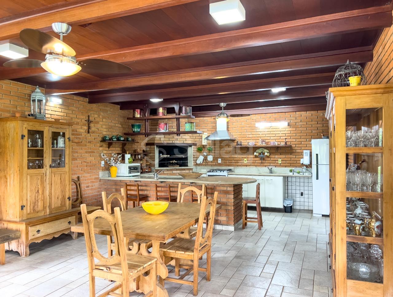 Casa em condomínio à venda no Condomínio Estância Marambaia: 