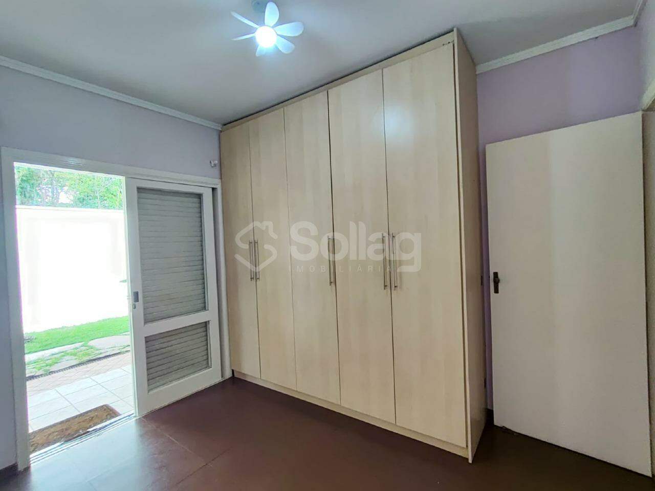 Casa em condomínio para aluguel no Bosque: 