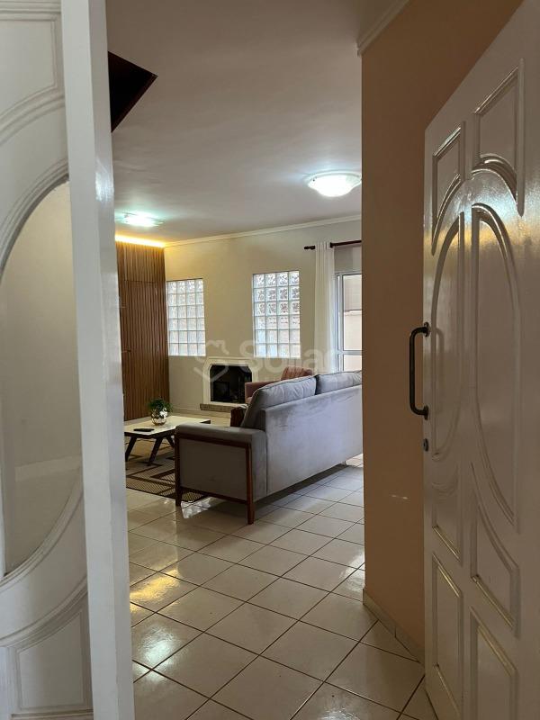 Casa em condomínio para aluguel no Bosque: 