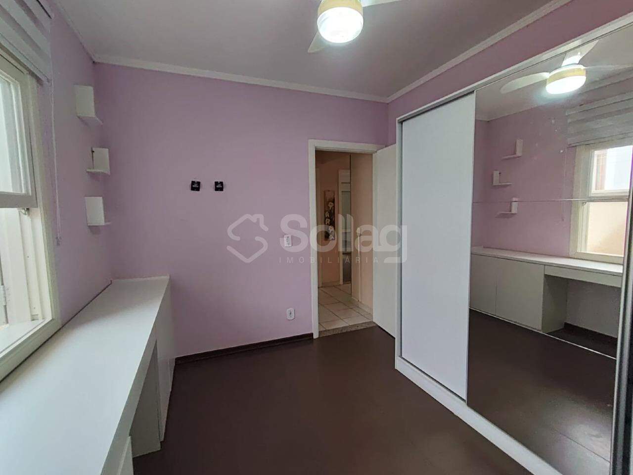 Casa em condomínio para aluguel no Bosque: 