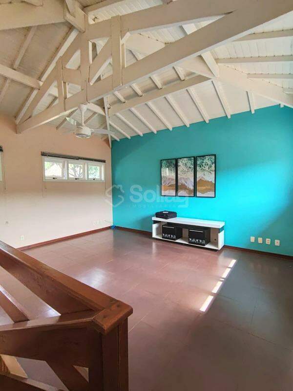 Casa em condomínio para aluguel no Bosque: 