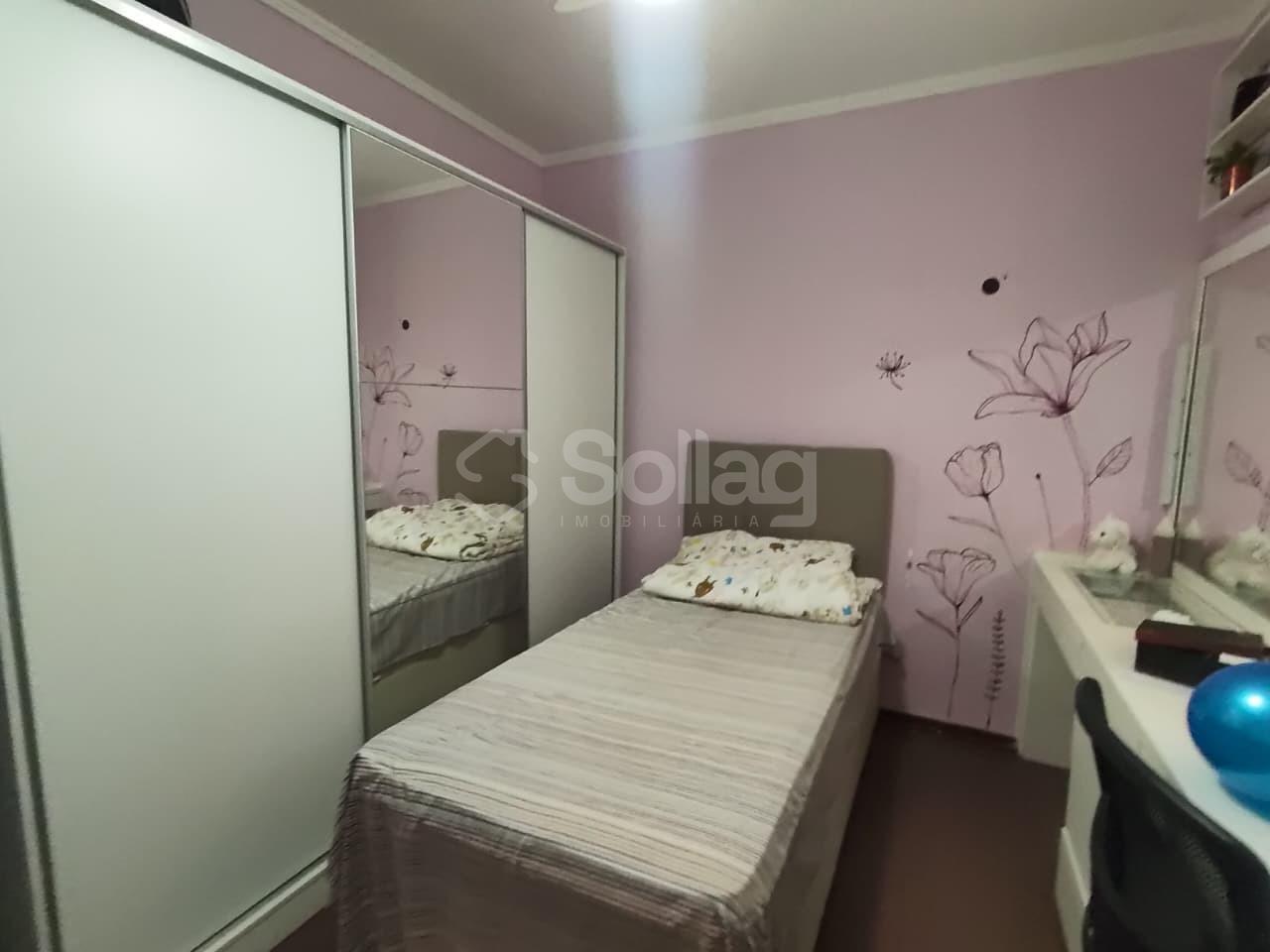 Casa em condomínio para aluguel no Bosque: 