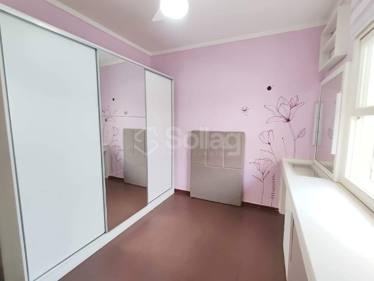 Casa em condomínio para aluguel no Bosque: 