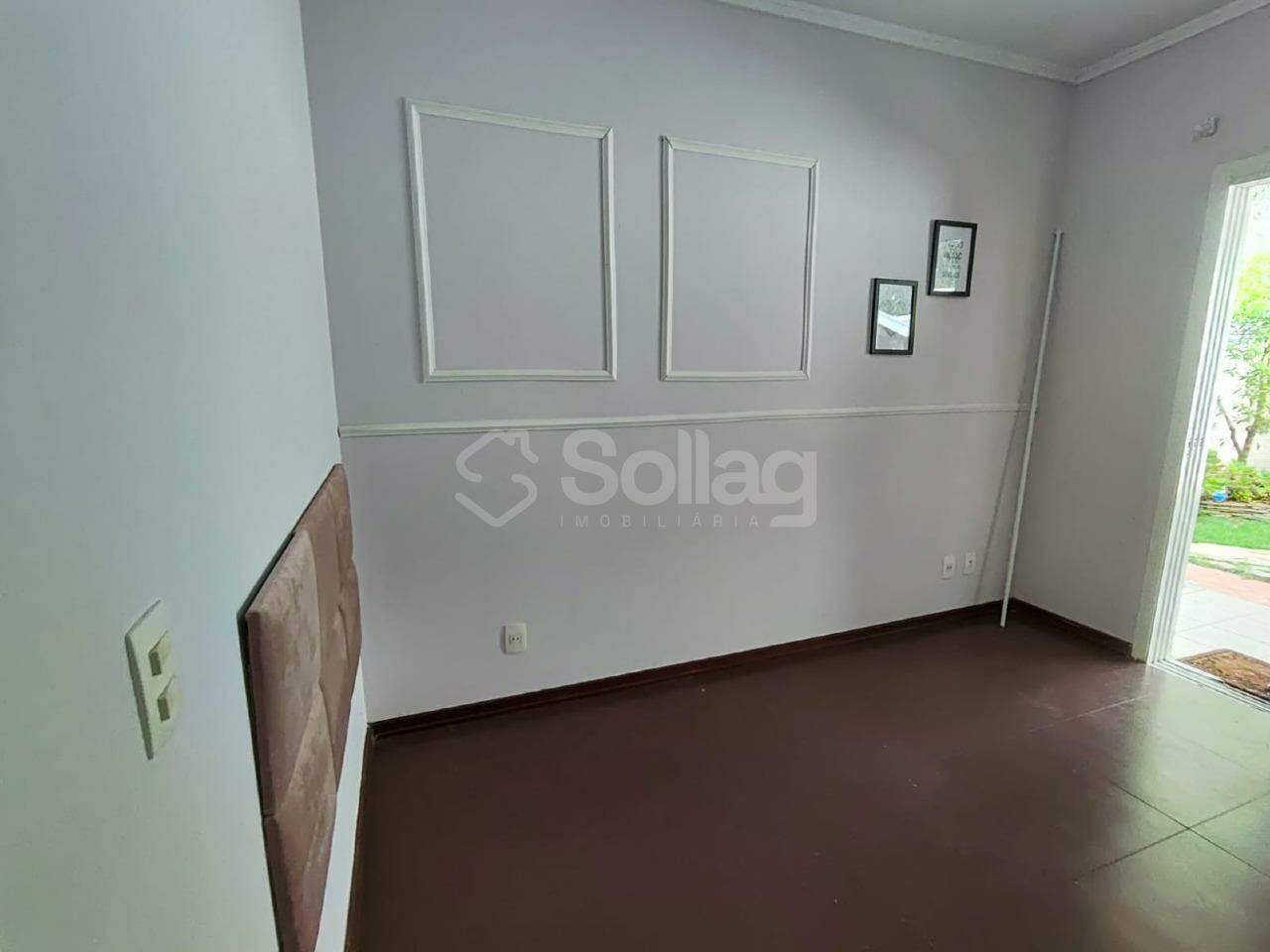 Casa em condomínio para aluguel no Bosque: 