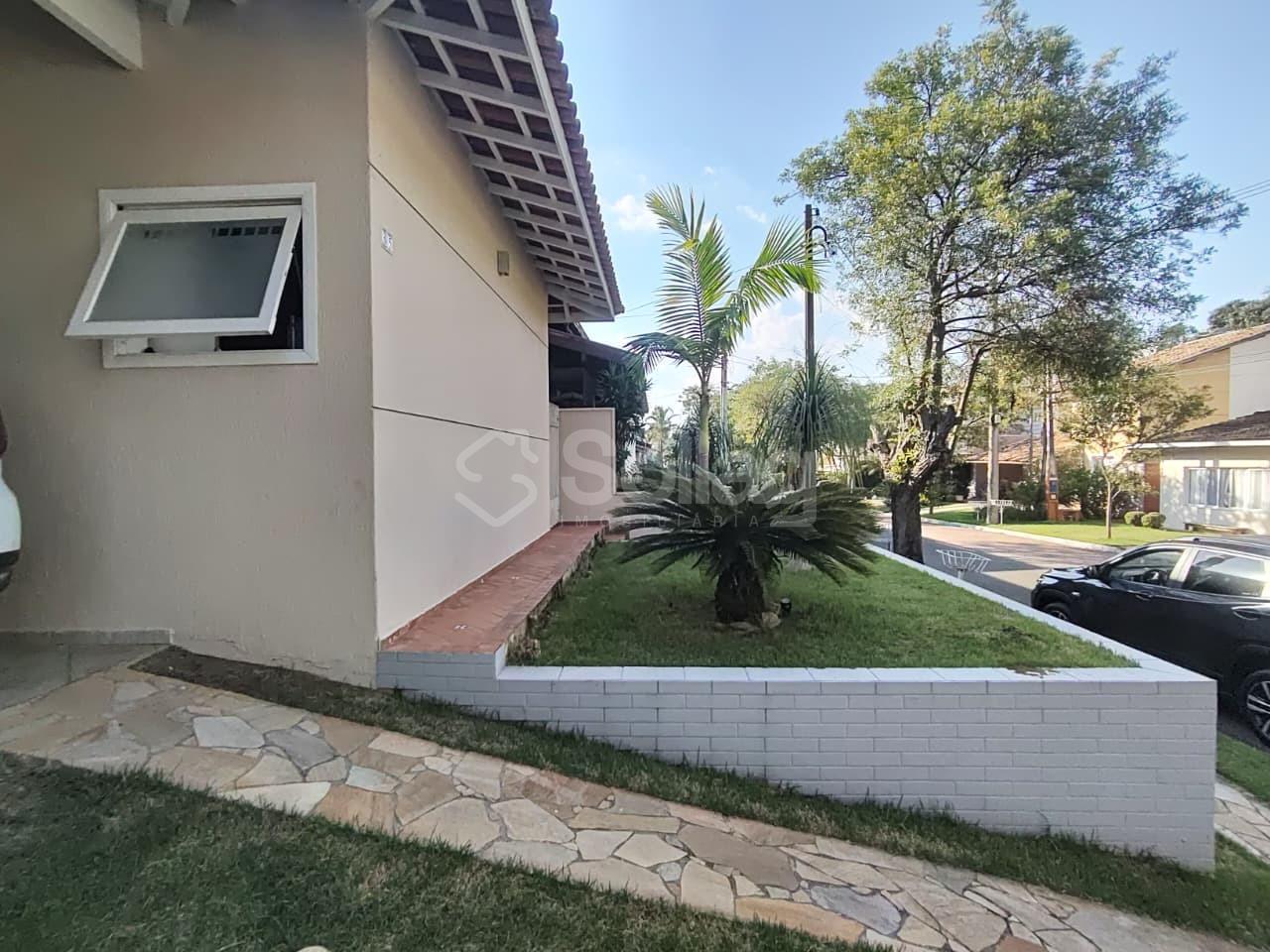 Casa em condomínio para aluguel no Bosque: 