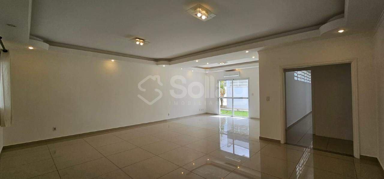 Casa em condomínio para aluguel no Condomínio Estância Marambaia: