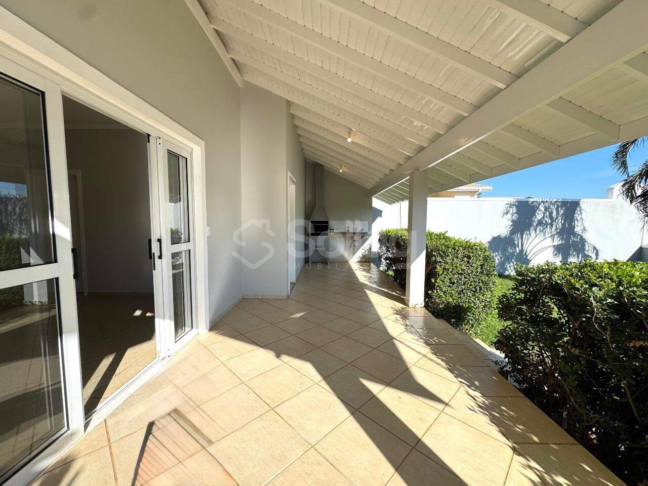 Casa em condomínio para aluguel no Condomínio Recanto dos Paturis: 