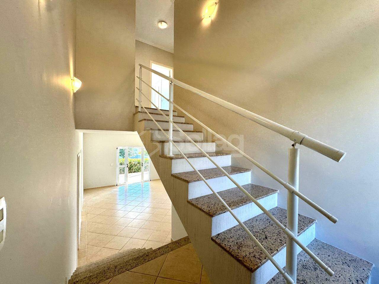 Casa em condomínio para aluguel no Condomínio Recanto dos Paturis: 