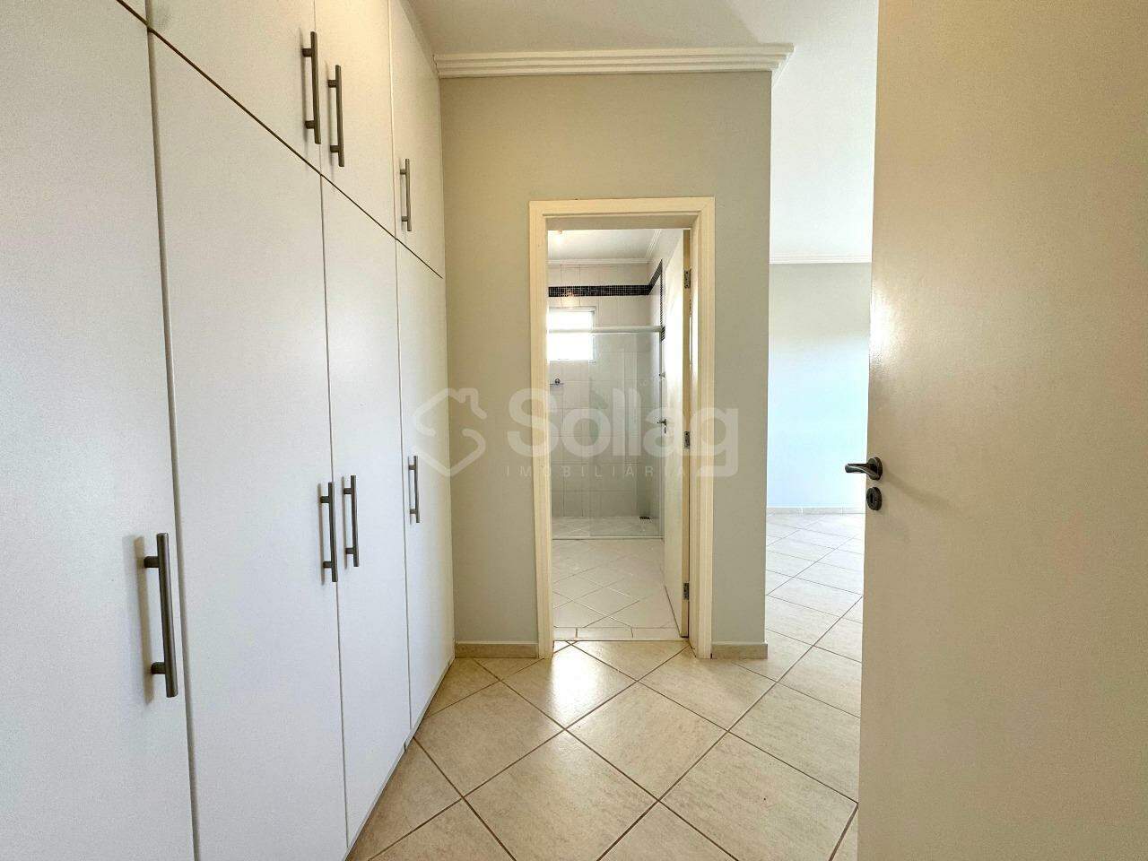 Casa em condomínio para aluguel no Condomínio Recanto dos Paturis: 