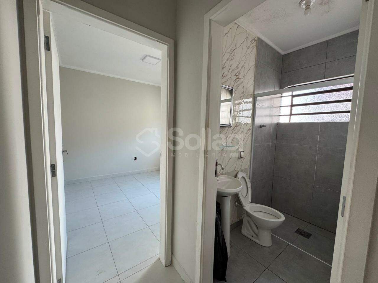 Casa para aluguel no Santa Rosa: 