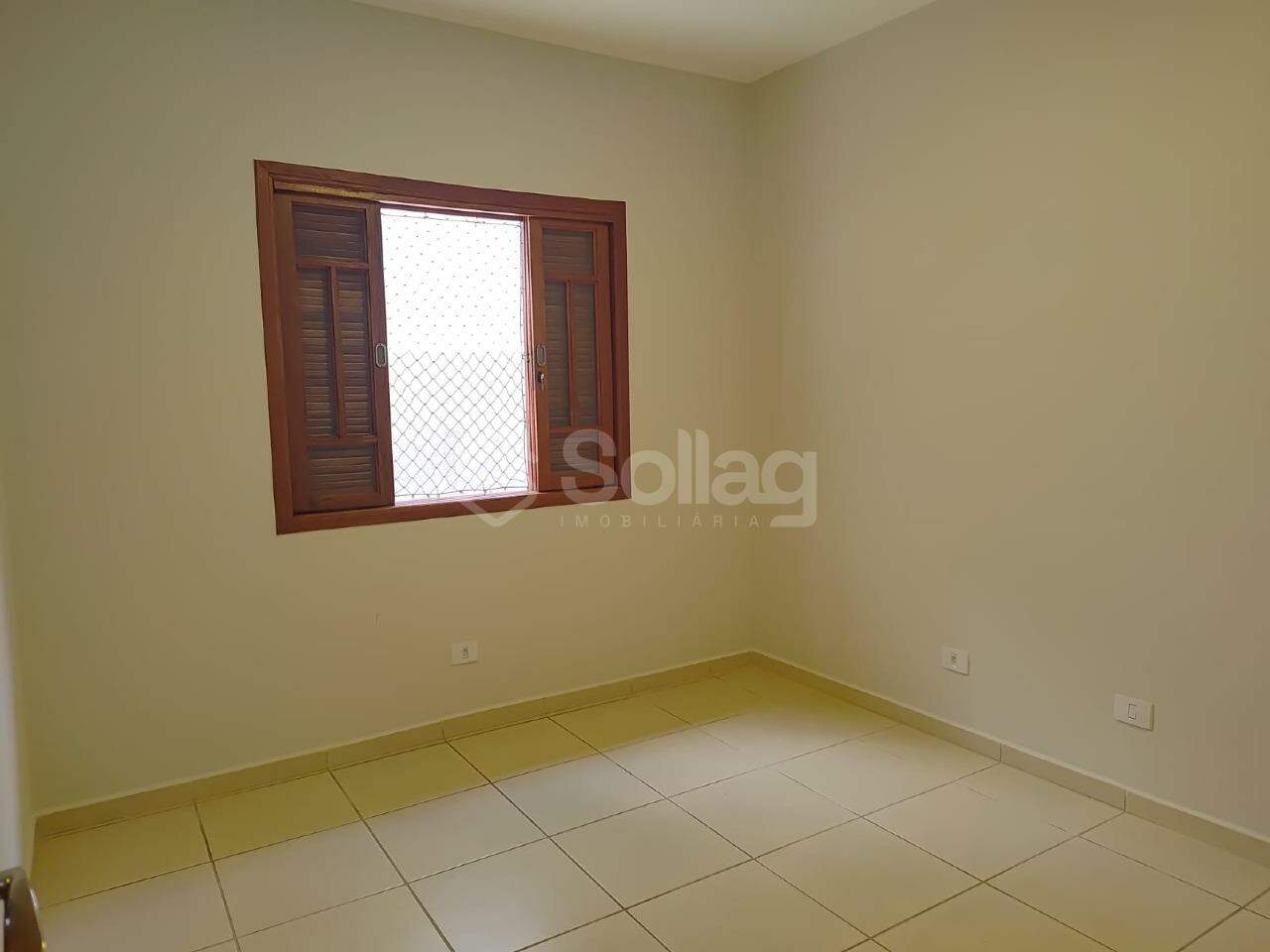 Casa em condomínio para aluguel no Condomínio Grape Village: 