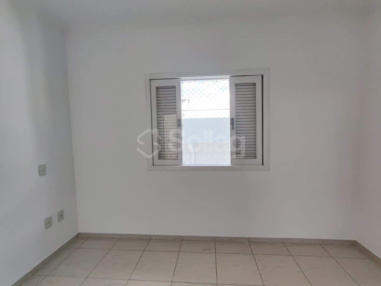 Casa em condomínio para aluguel no Pinheirinho: 