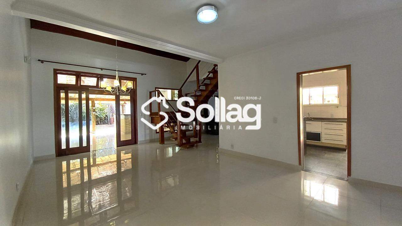 Casa em condomínio para aluguel no Condomínio Jardim América: 