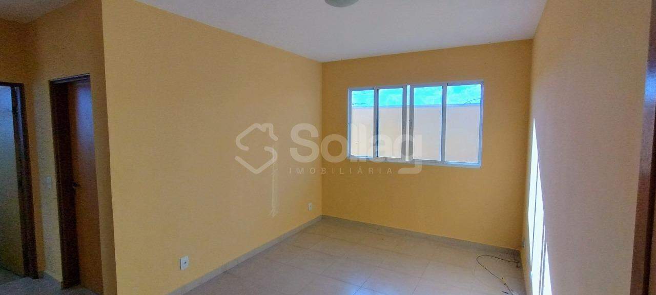 Casa para aluguel no Centro: 