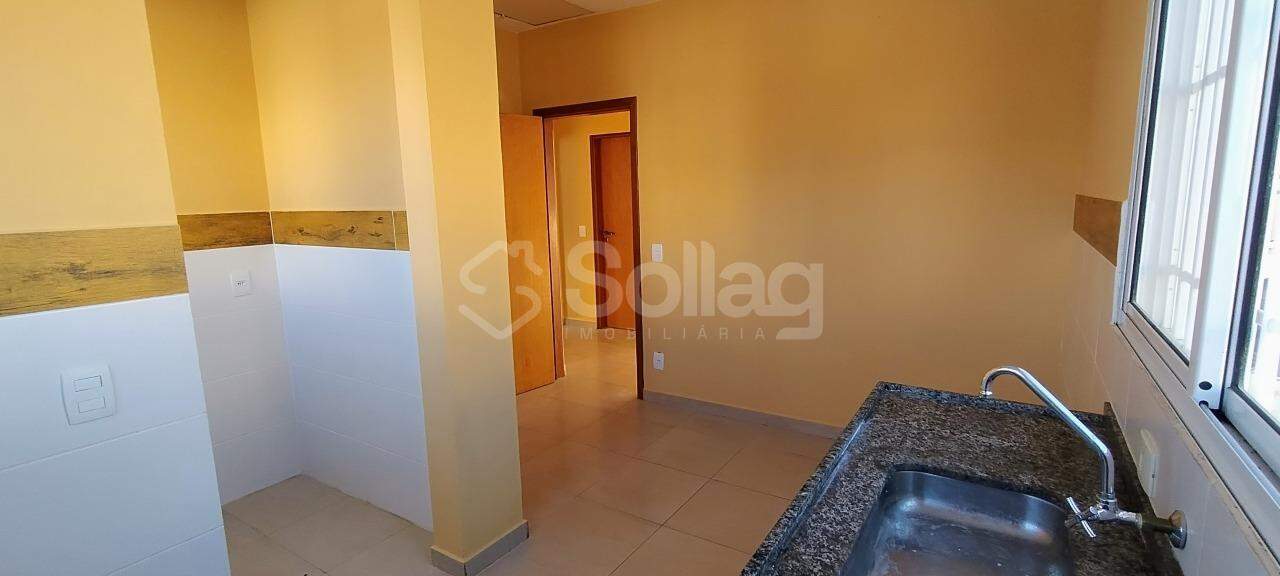 Casa para aluguel no Centro: 