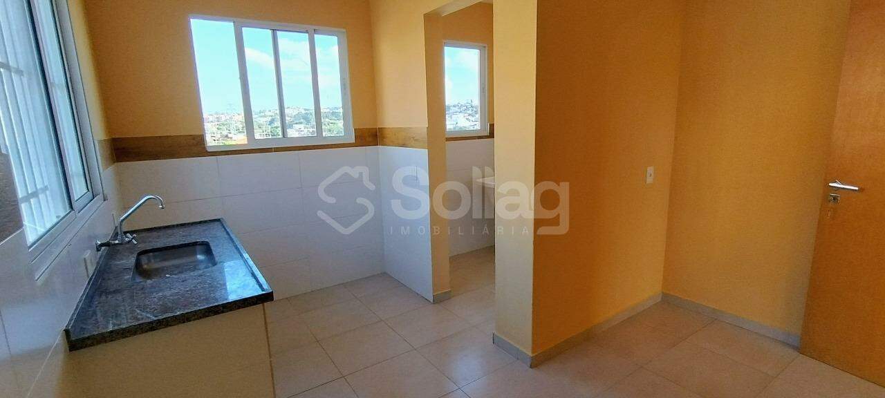 Casa para aluguel no Centro: 