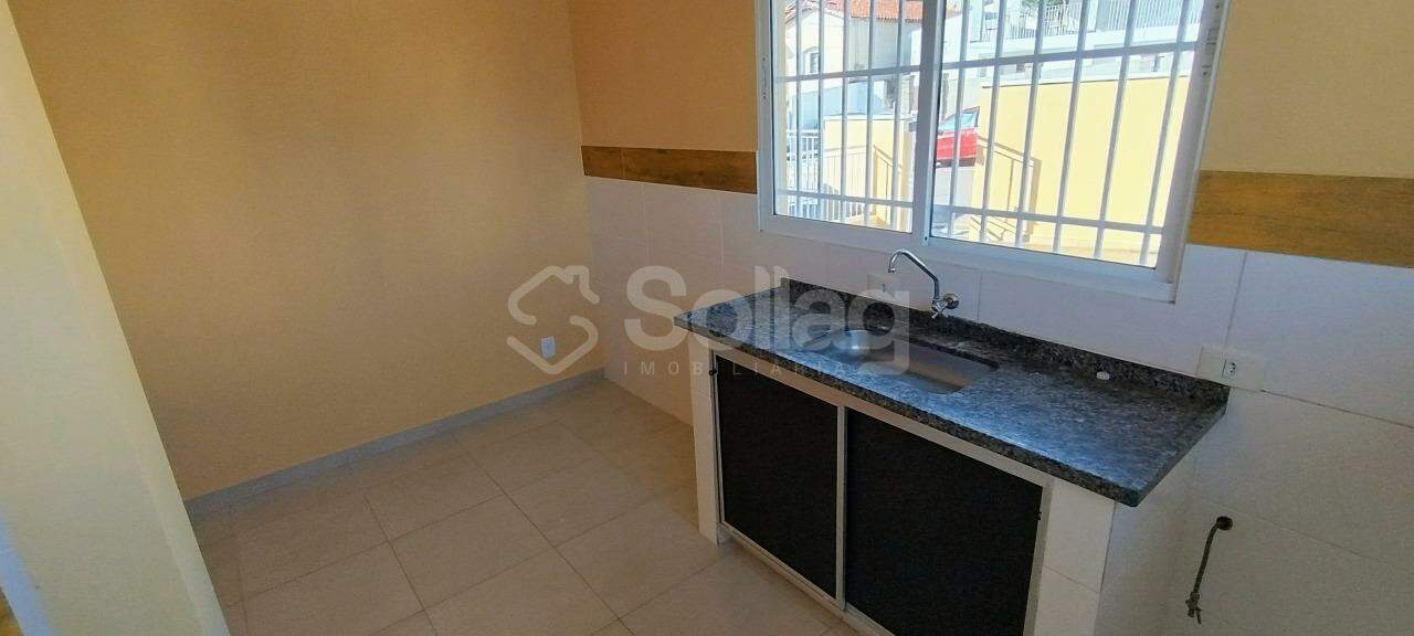 Casa para aluguel no Centro: 