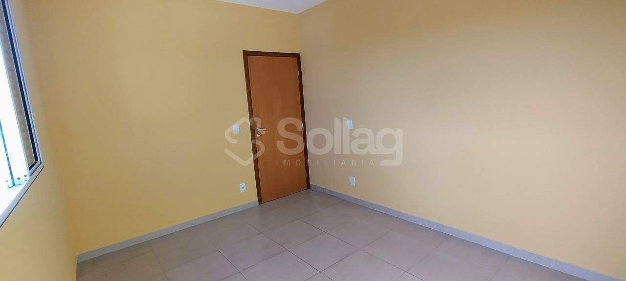 Casa para aluguel no Centro: 