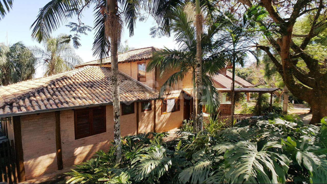 Casa em condomínio para aluguel no Condomínio Alpes de Vinhedo: 