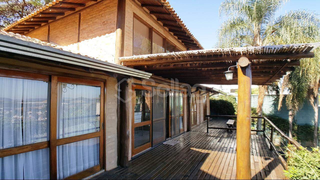 Casa em condomínio para aluguel no Condomínio Alpes de Vinhedo: