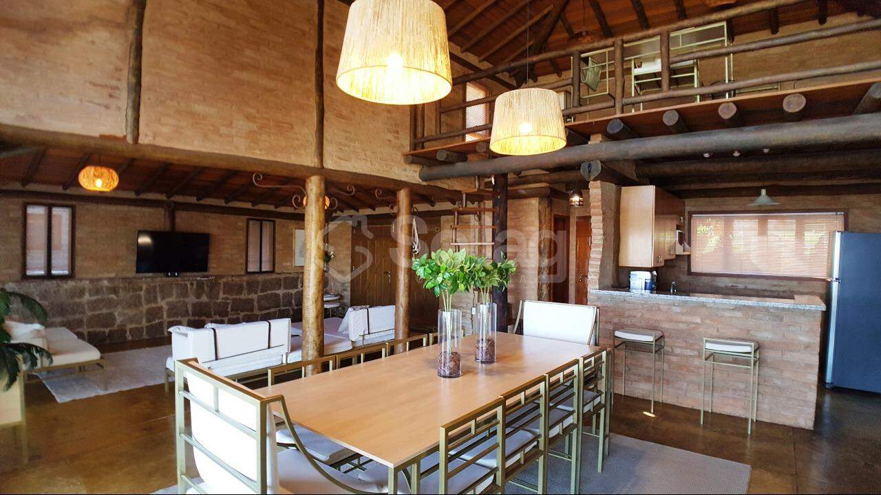 Casa em condomínio para aluguel no Condomínio Alpes de Vinhedo: