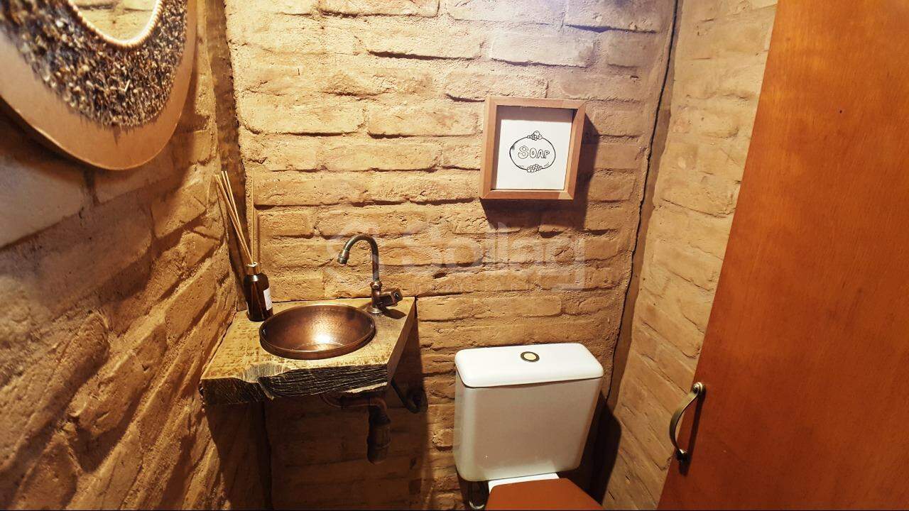 Casa em condomínio para aluguel no Condomínio Alpes de Vinhedo: