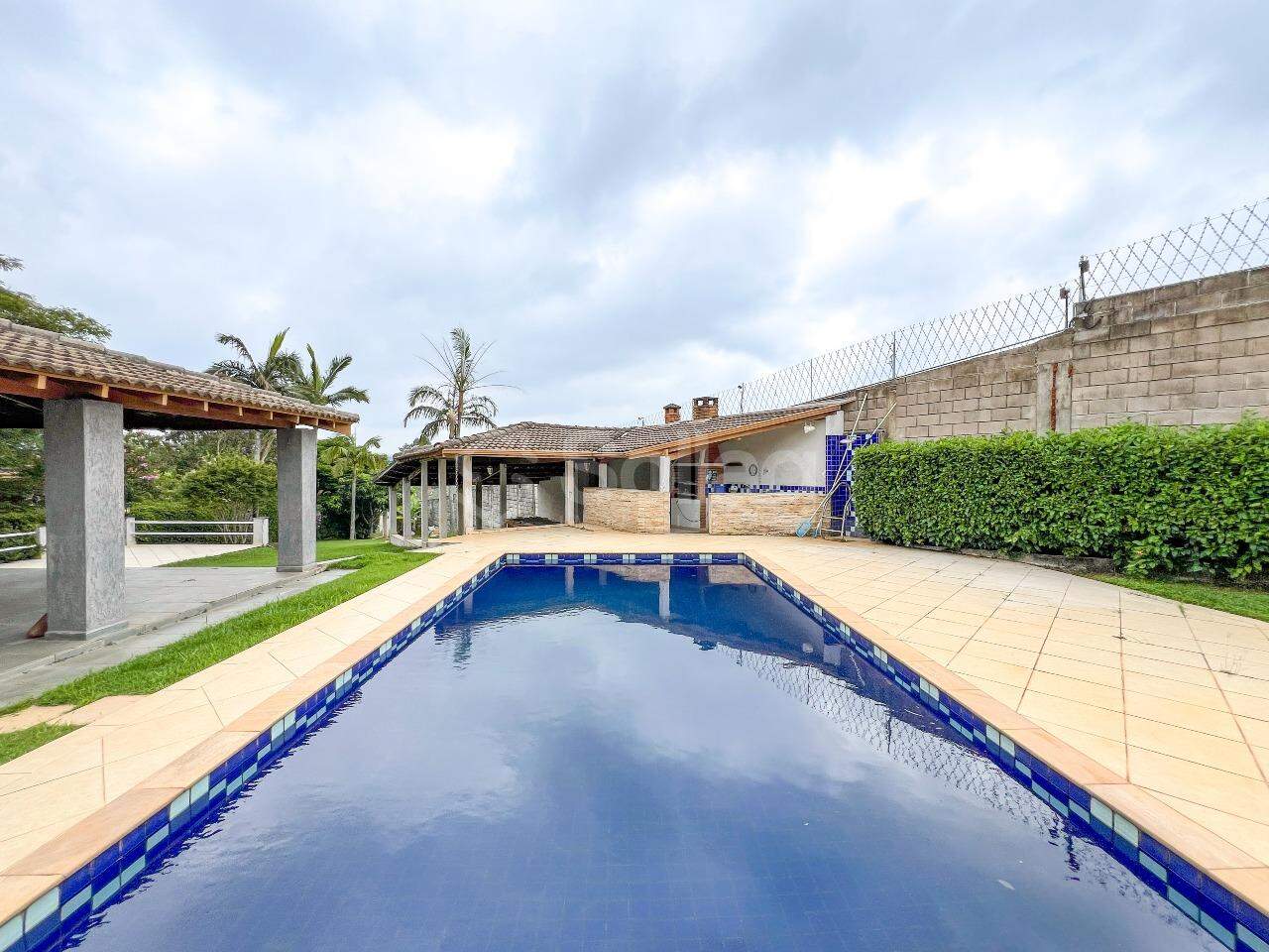 Casa em condomínio para aluguel no Condomínio Estância Marambaia: 